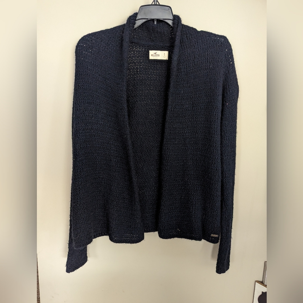 Hollister cardigan